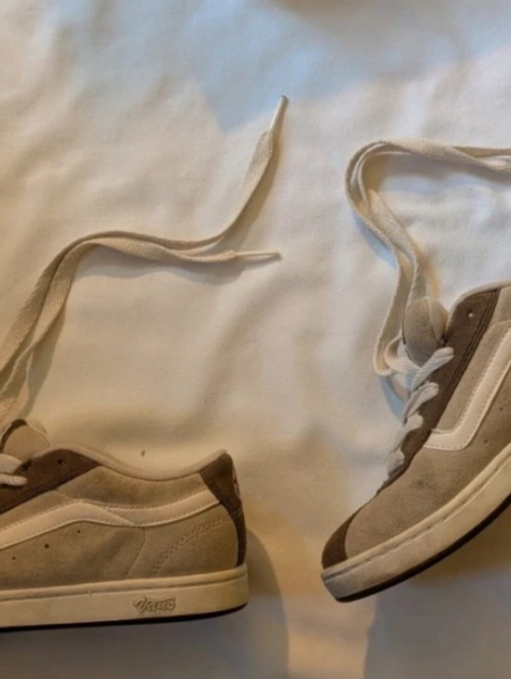 Special Collection Vans Suede & Canvas Low Top Sneakers in Beige and White